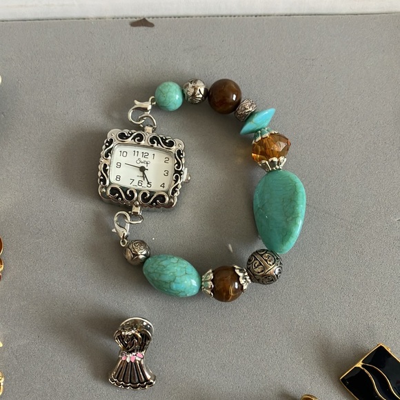 Lot of Clip-on/Screw-on Costume Earrings — 16 sets, 9 singles, 1 Beehive Watch - Picture 3 of 5